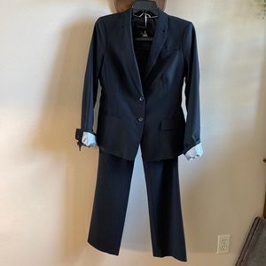 Black Banana Republic Pants Suit Matin Fit. Jacket size 6 pants size 0.